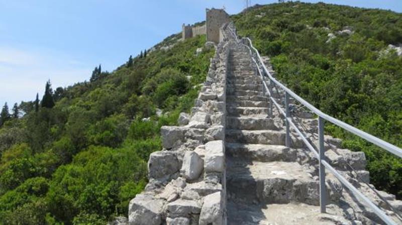 Ston, Croatia - Monterrasol small group tours to Ston, Croatia. Travel agency offers small group car tours to see Ston in Croatia. Order small group tour to Ston with departure date on request.
