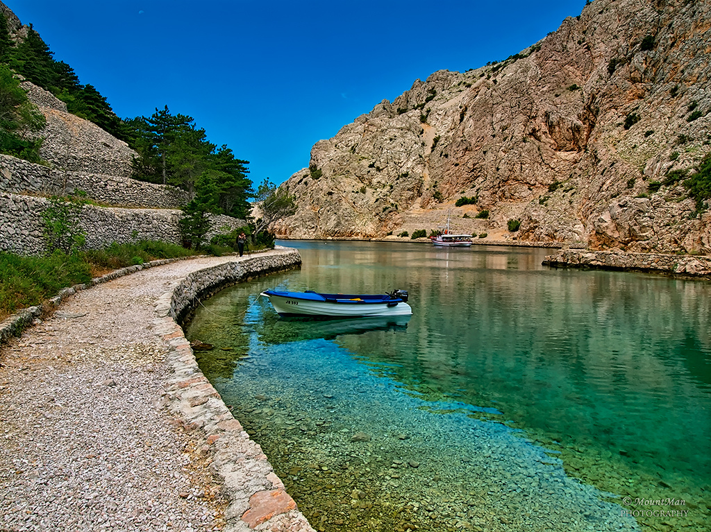 Zavratnica, Croatia - Monterrasol small group tours to Zavratnica, Croatia. Travel agency offers small group car tours to see Zavratnica in Croatia. Order small group tour to Zavratnica with departure date on request.