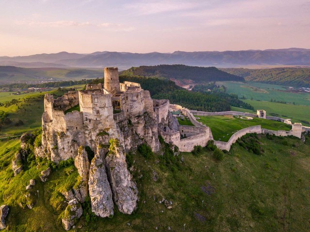Spiš (Spis), Slovakia - Monterrasol small group tours to Slovakia. Travel agency offers small group car tours to see Slovakia in Slovakia. Order small group tour to Slovakia with departure date on request.