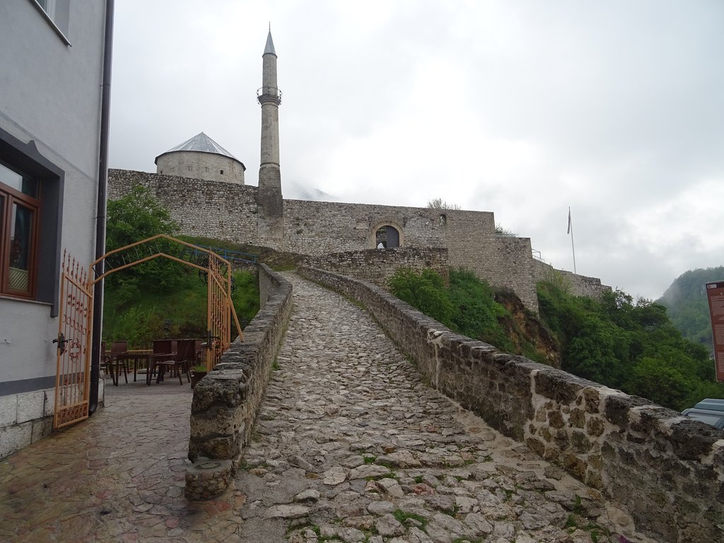 Travnik, Bosnia and Herzegovina - Monterrasol small group tours to Travnik, Bosnia and Herzegovina. Travel agency offers small group car tours to see Travnik in Bosnia and Herzegovina. Order small group tour to Travnik with departure date on request.