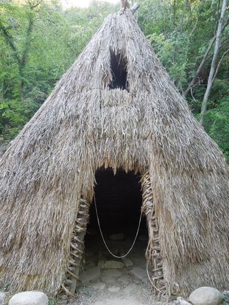 Lepenski vir, Serbia - Monterrasol small group tours to Lepenski vir, Serbia. Travel agency offers small group car tours to see Lepenski vir in Serbia. Order small group tour to Lepenski vir with departure date on request.