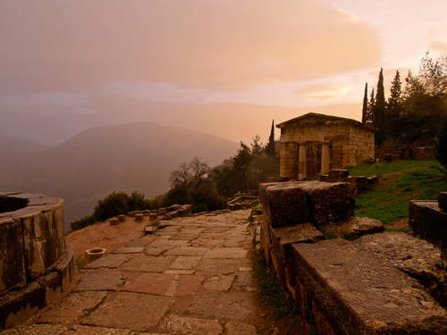 Delphi, Greece - Central Greece off-season 24 days tour from Athens. Small group tour in minivan by Monterrasol Travel.