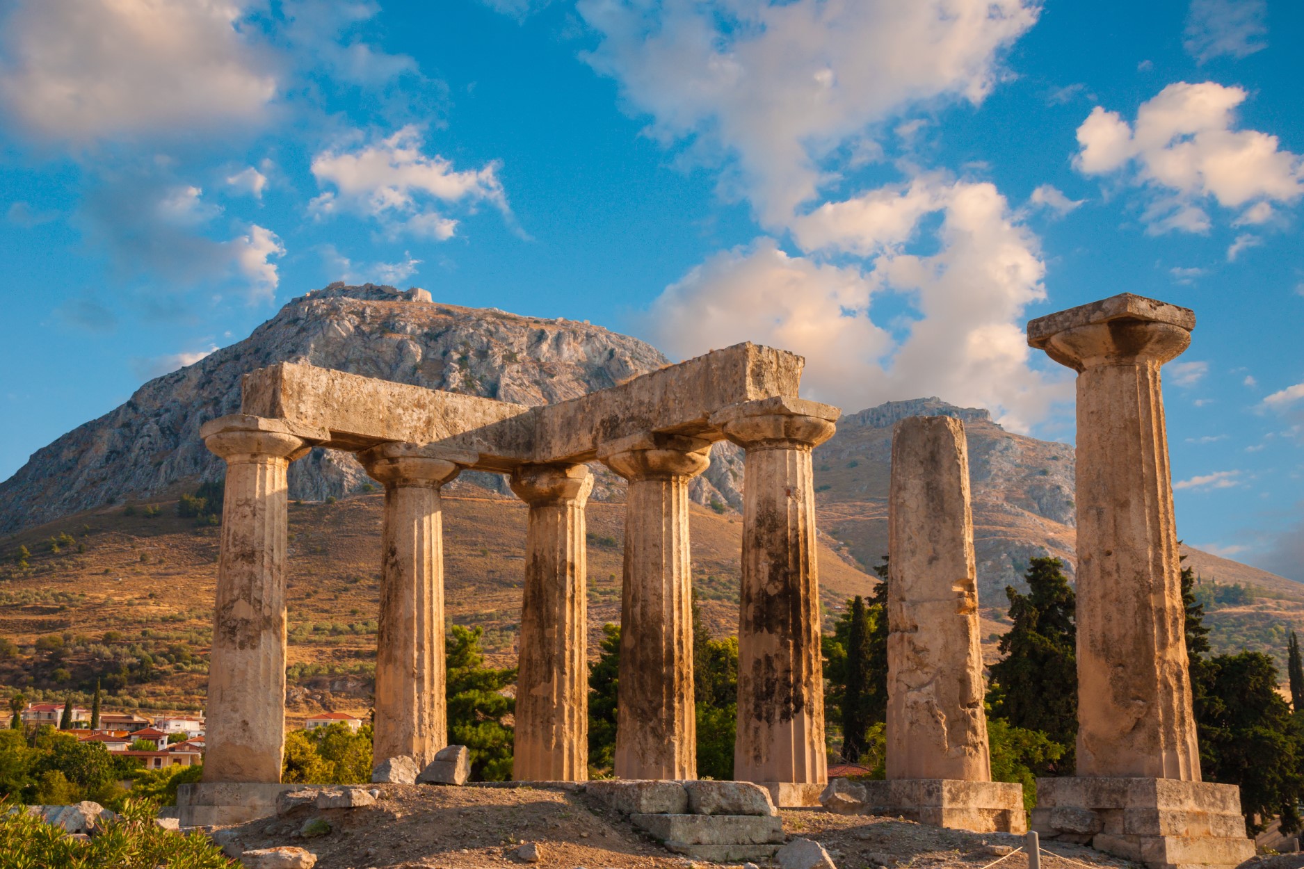Corinth, Greece - Monterrasol small group tours to Corinth, Greece. Travel agency offers small group car tours to see Corinth in Greece. Order small group tour to Corinth with departure date on request.