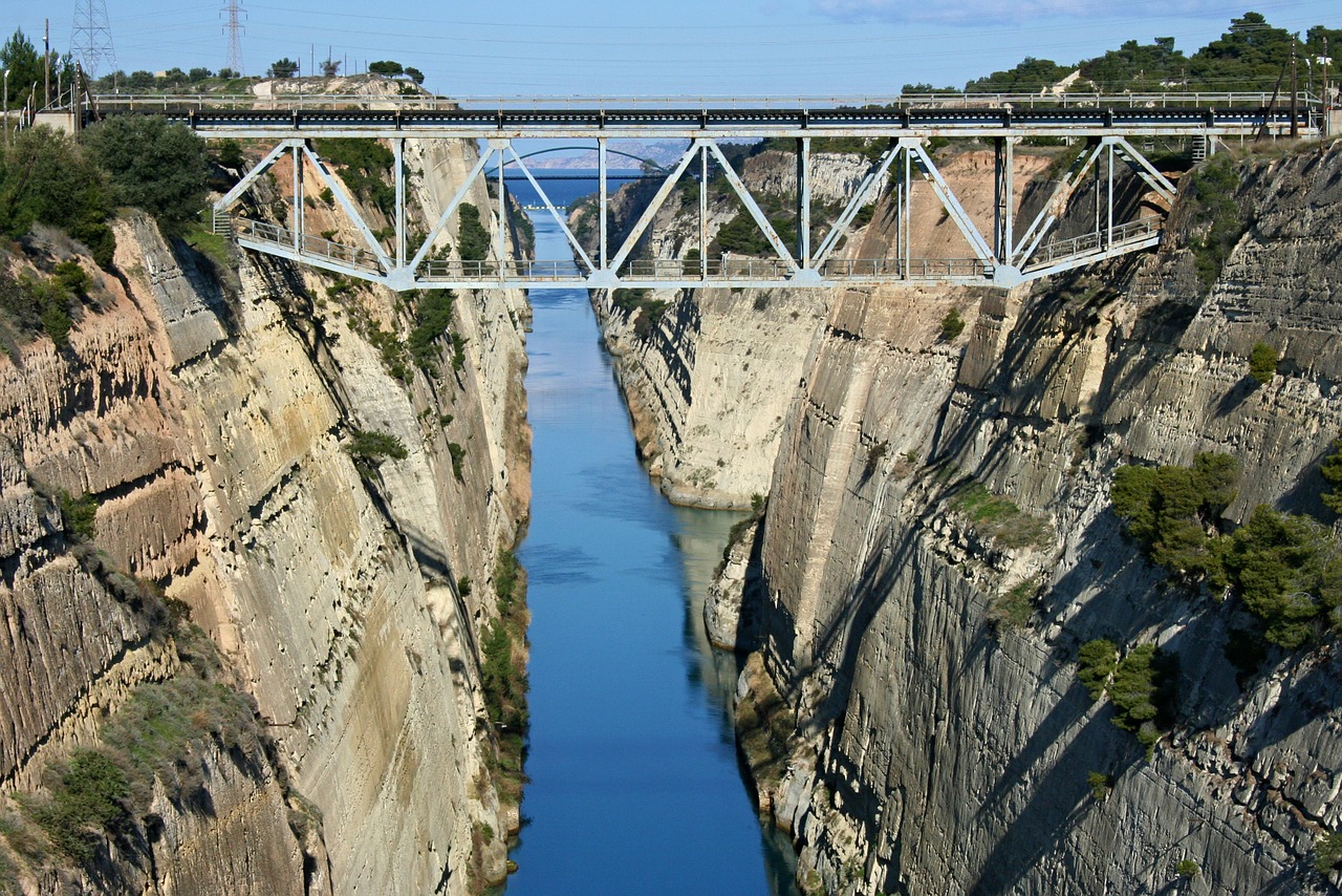 Corinth, Greece - Monterrasol small group tours to Corinth, Greece. Travel agency offers small group car tours to see Corinth in Greece. Order small group tour to Corinth with departure date on request.